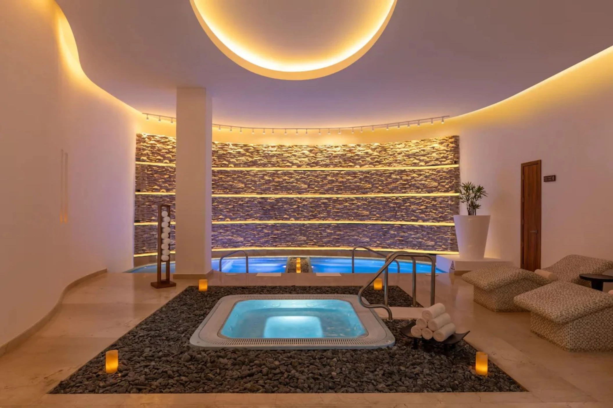 the pool section of the massive spa at Le Blanc Spa Resort Cancun