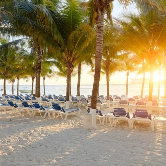 sunrise over the sea and beach at Occidental Costa Cancun