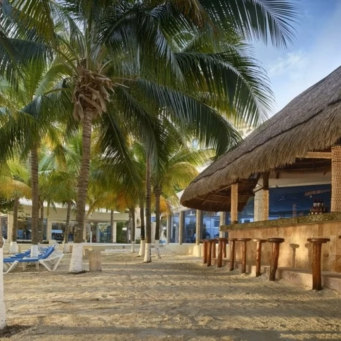 beach restaurant at Occidental Costa Cancun