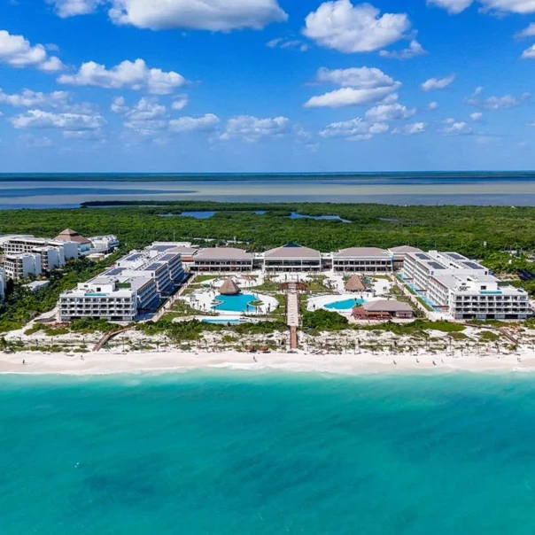 aerial view of Ocean Allure Costa Mujeres