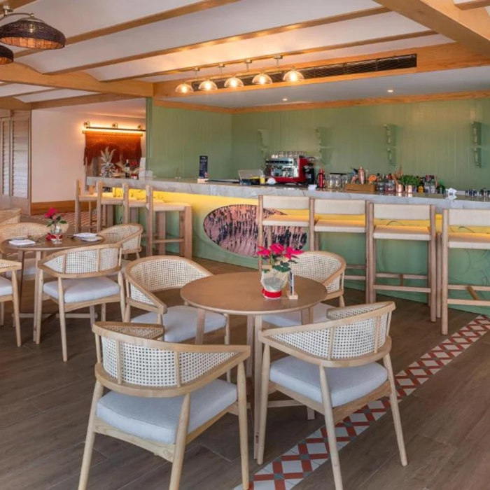 bar at Ocean Allure Costa Mujeres