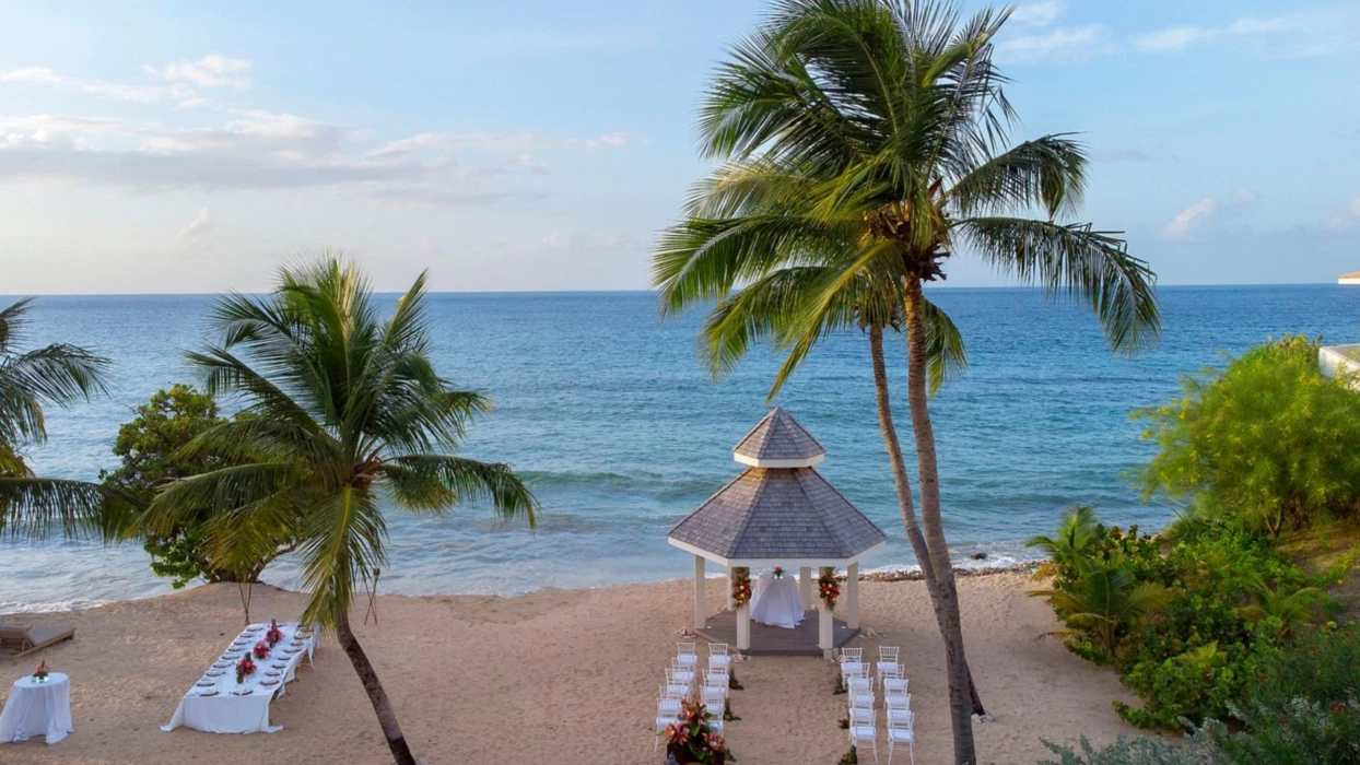 beach gazebo venue at royalton grenada