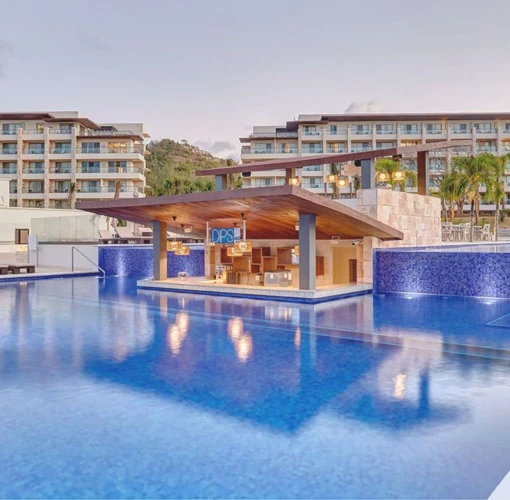 swim up bar at Royalton Hideaway Saint Lucia