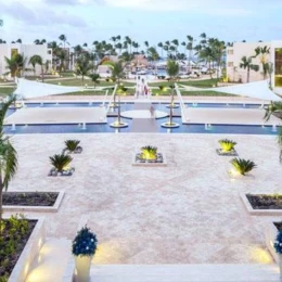 plaza lobby circle venue at Royalton Punta Cana