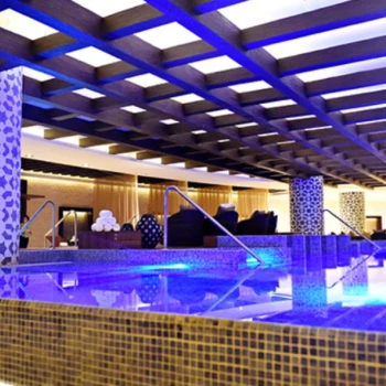 Spa pool at Royalton Riviera Cancun Resort.