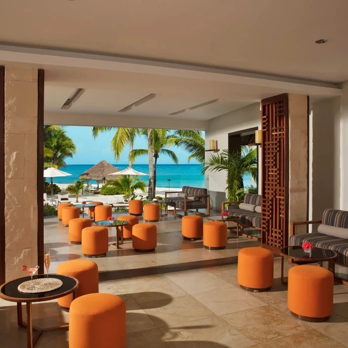 rendezvous lobby bar at Secrets Aura Cozumel