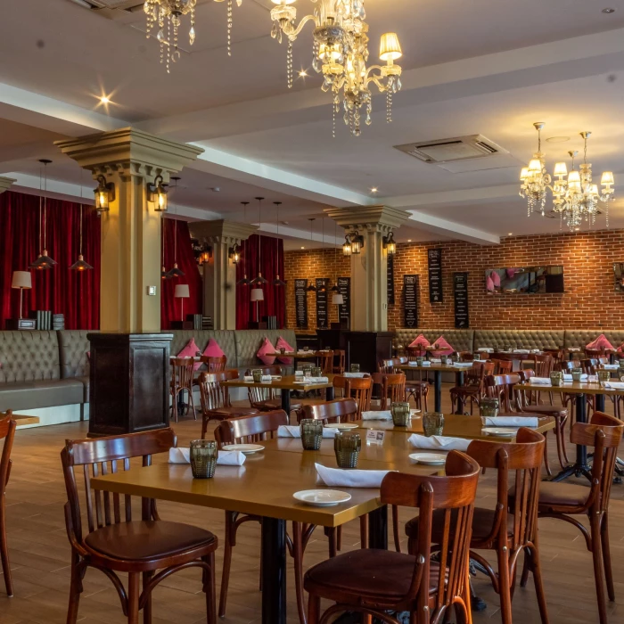 brasserie restaurant at The Fives Beach Hotel & Residences