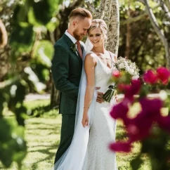 couple at Valentin Imperial Maya resort