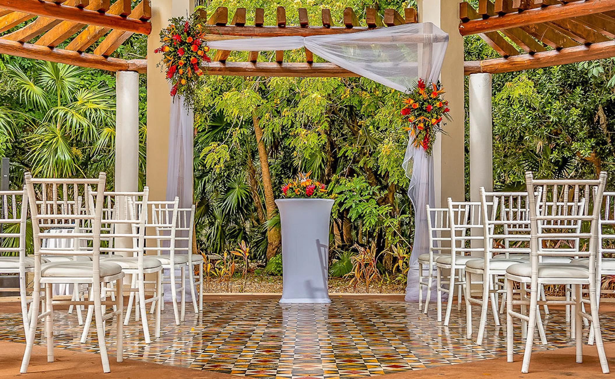Ceremony decor on the Gazebo at Valentin Imperial Maya.