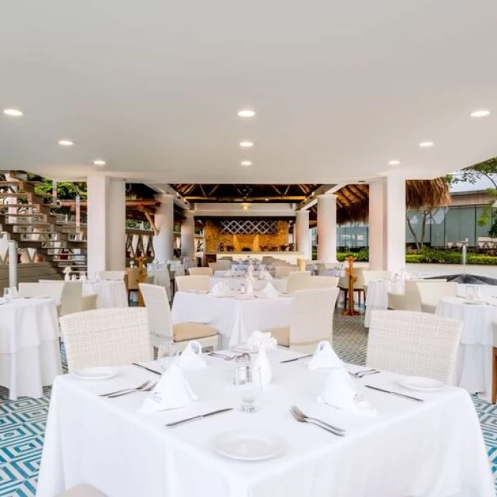 restaurant at Villa Premiere Boutique Hotel