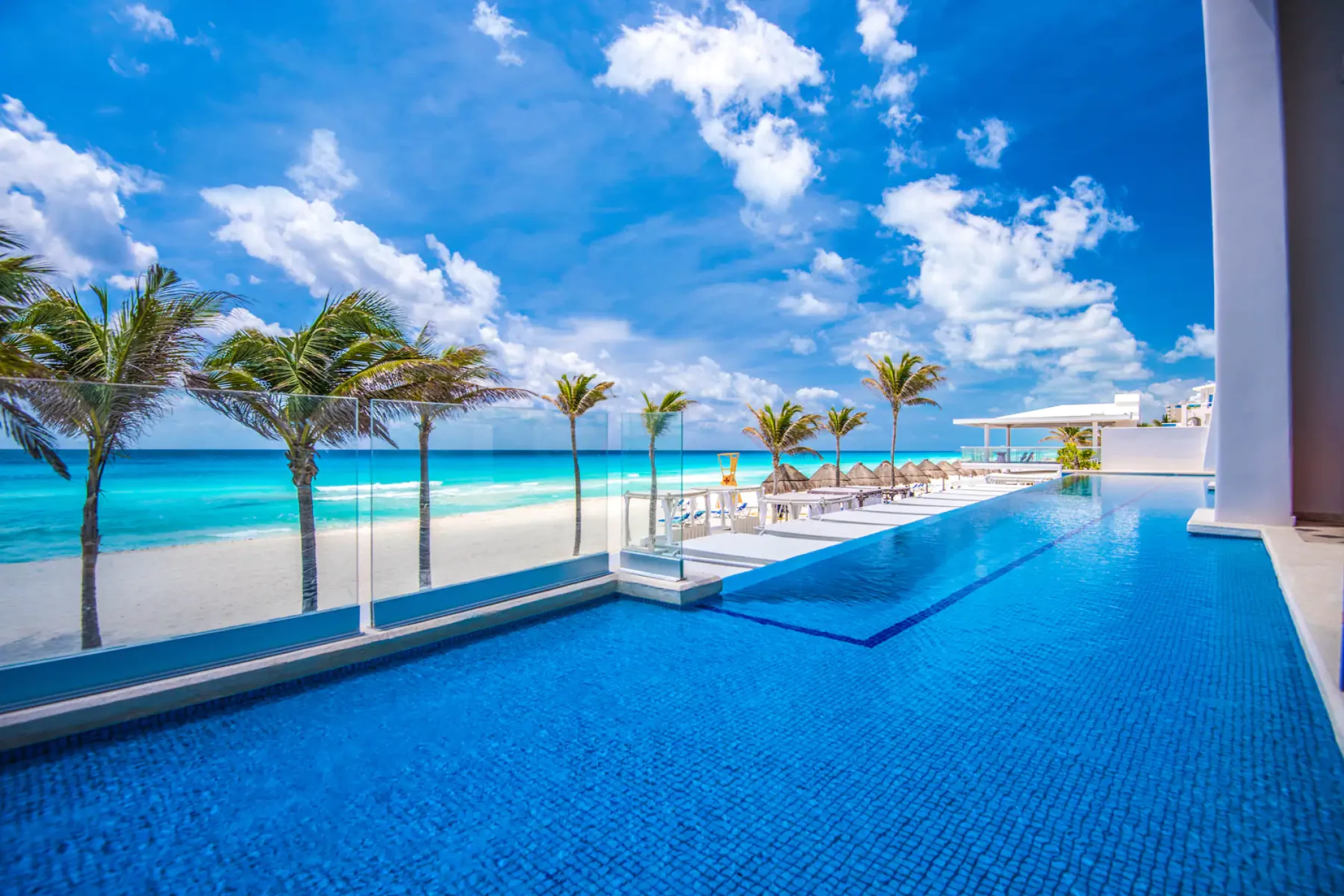 Pool at wyndham alltra cancun