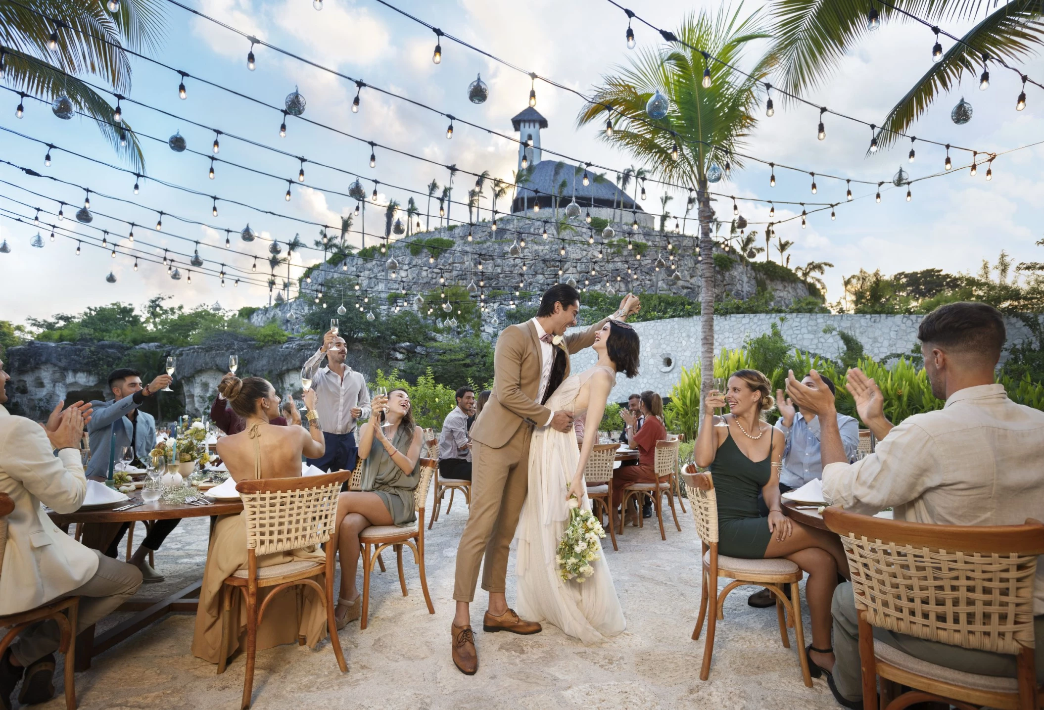 Playon Piramide at Xcaret Arte