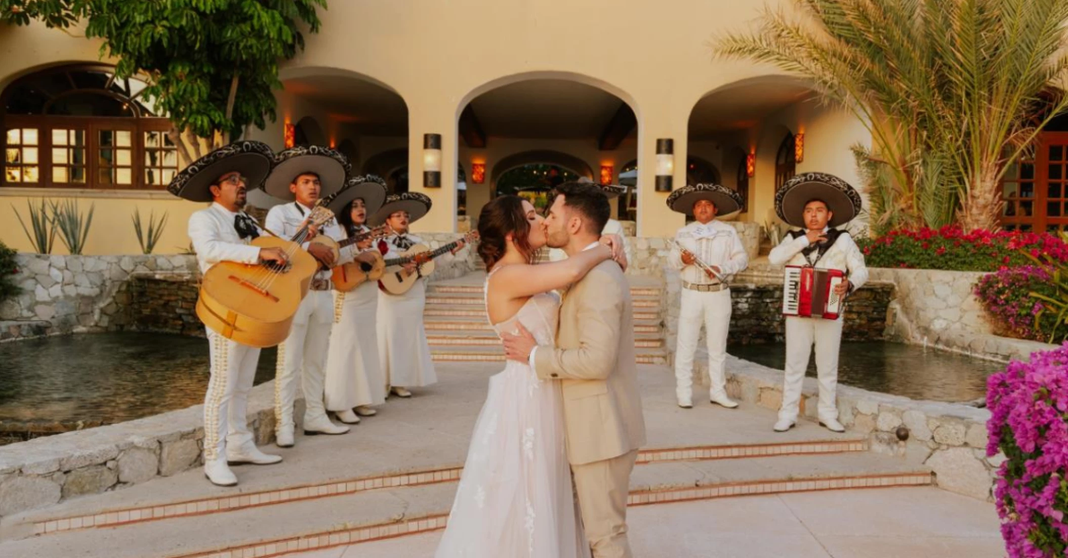 mirror zone venue at zoetry casa del mar