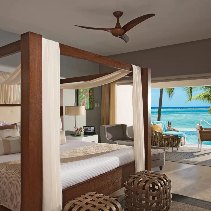 junior suite swim out ocean view king at Zoetry Montego Bay