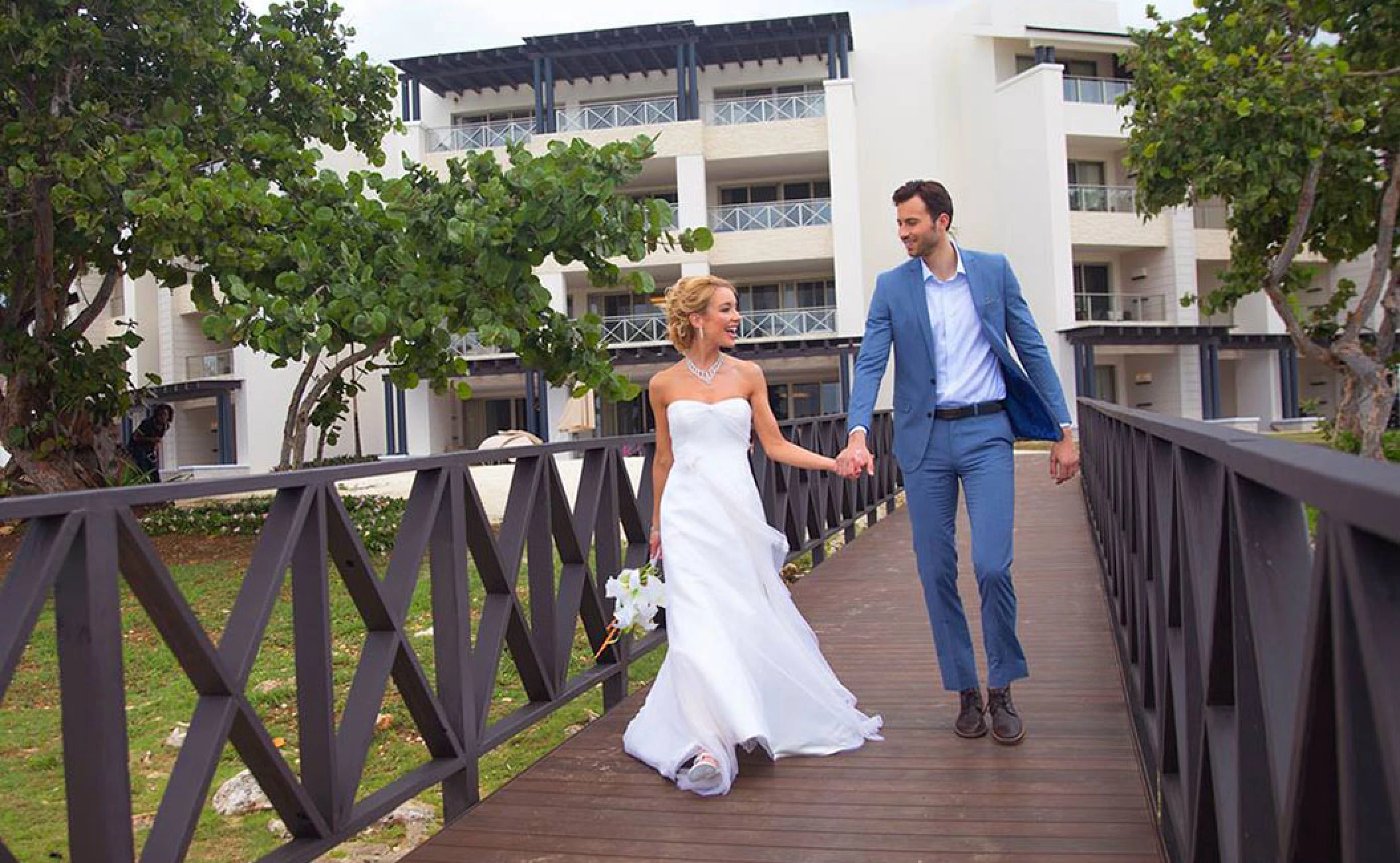 Royalton Negril Wedding couple.