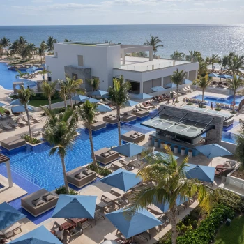 Royalton Splash Riviera Cancun aereal view of the pool