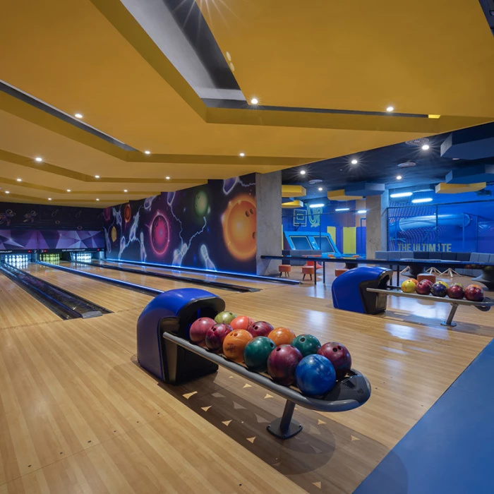 Royalton Splash Riviera Cancun Bowling alley