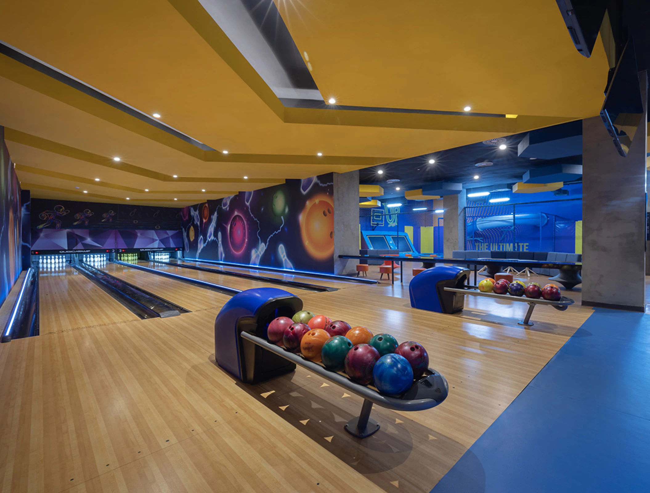 Royalton Splash Riviera Cancun Bowling alley