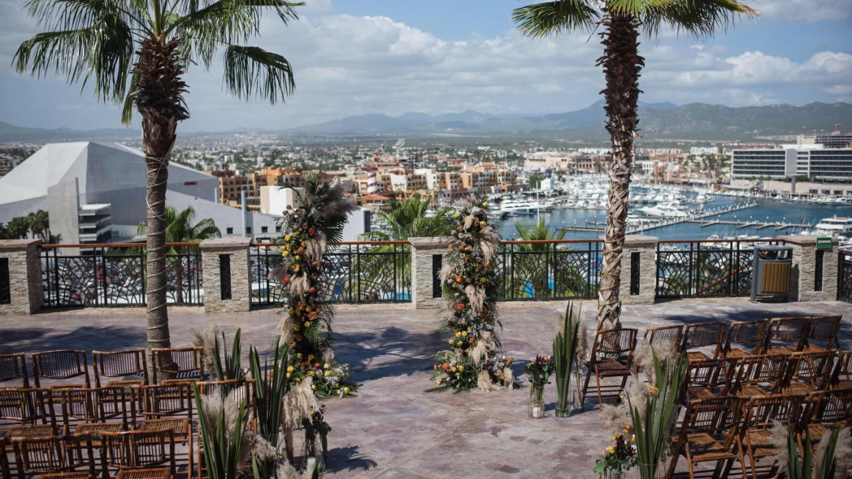 Ceremony decor at Sandos Finisterra Los Cabos