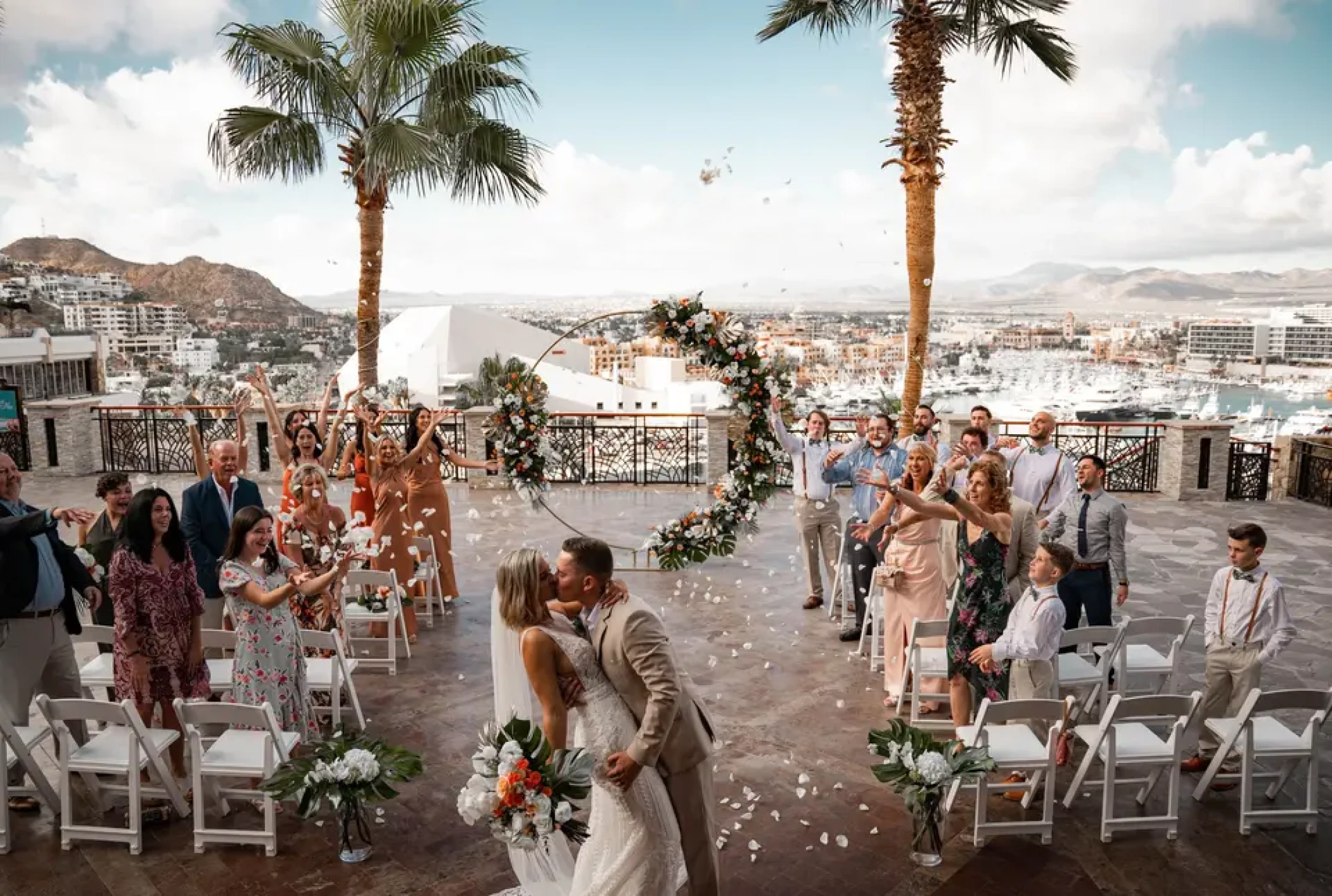 Ceremony on the plaza finisterra at Sandos Finisterra Los Cabos