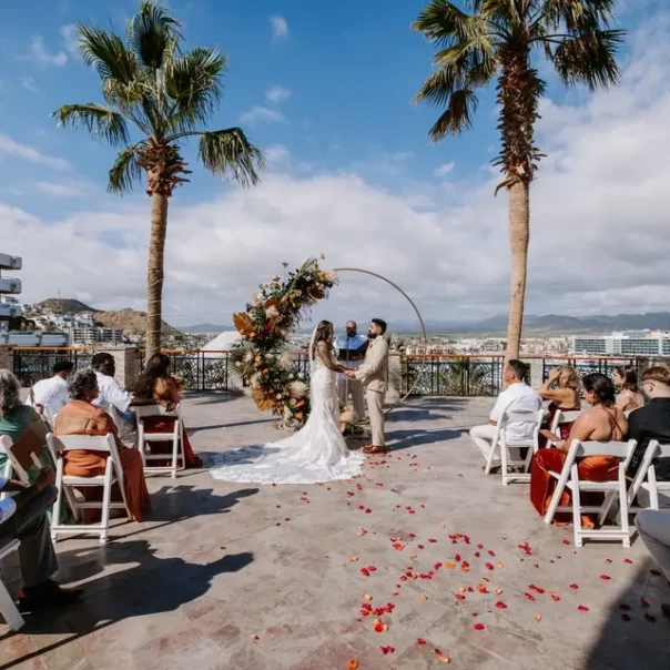 Ceremony on the plaza finisterra at Sandos Finisterra Los Cabos