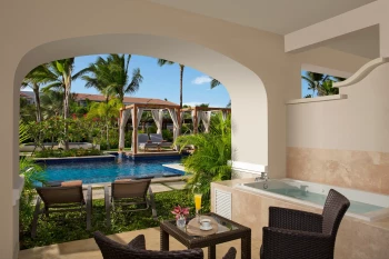 Swim up suite at Secrets Royal Beach Punta Cana