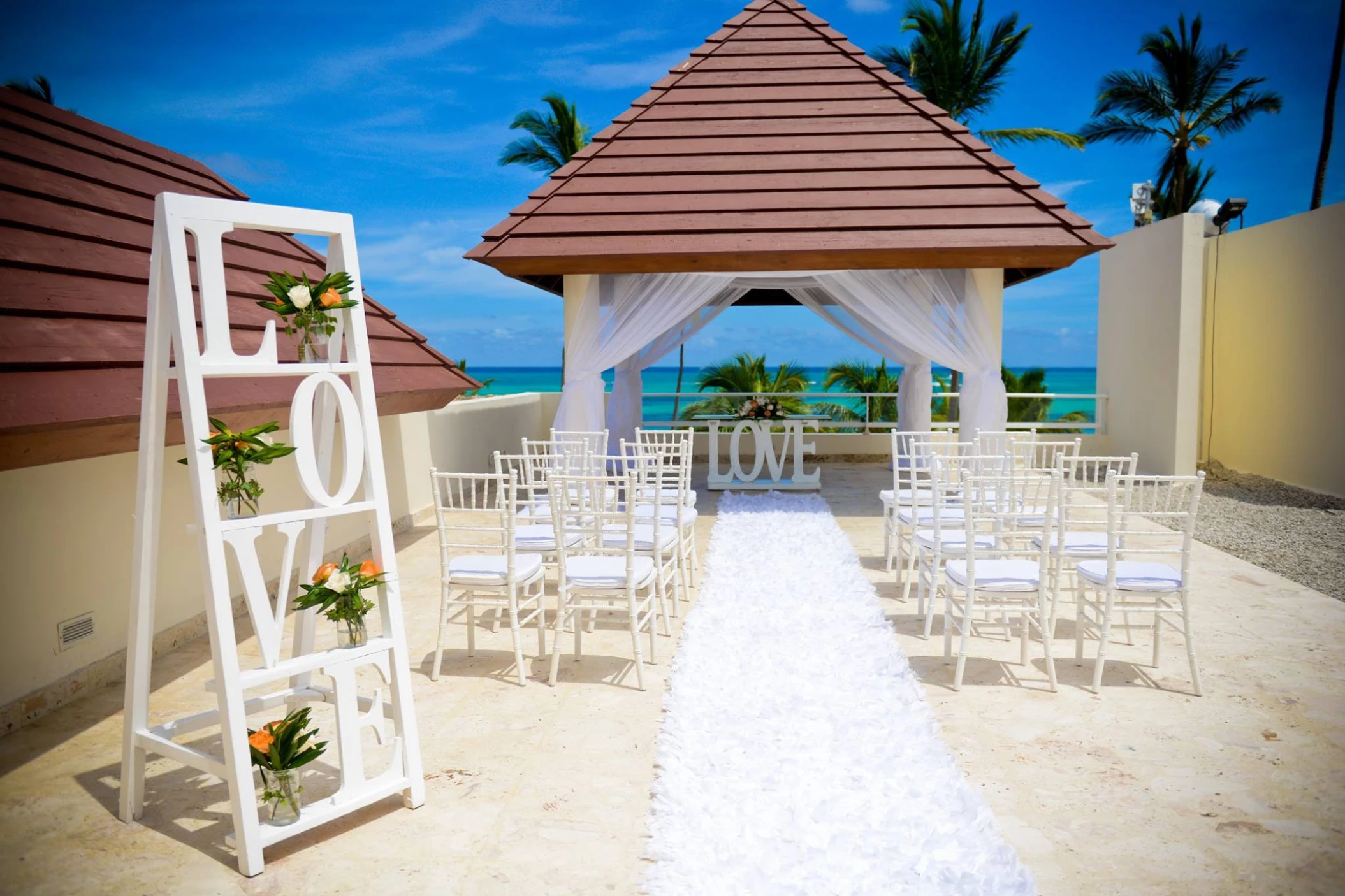 Ceremony in the royal gazebo at Secrets Royal Beach Punta Cana