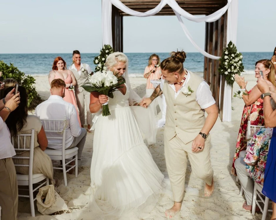 Jennifer & Chelsey wedding ceremony