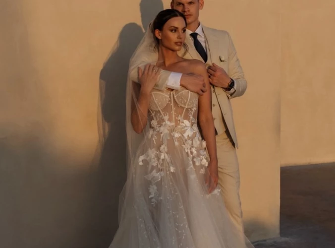 Julia & Justin during the golden hour