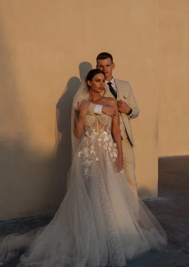 Julia & Justin during the golden hour