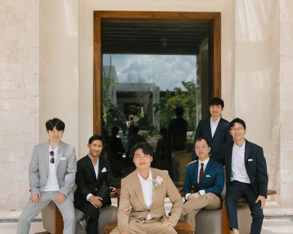 groom joonmo with his squad