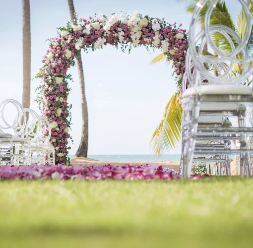 Ceremony decor on the garden at Sublime samana Las Terrenas