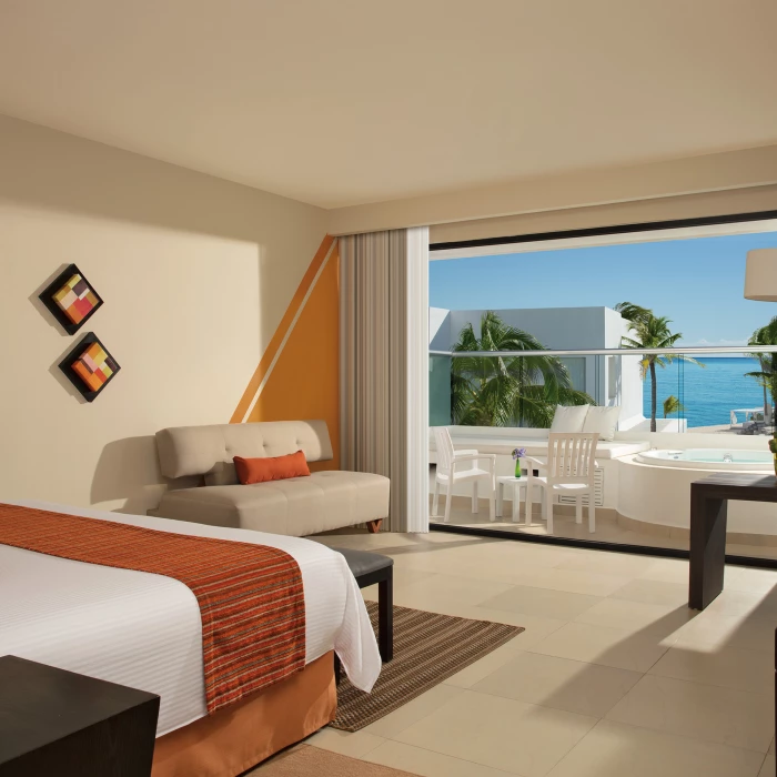 Sunscape Akumal suite with hot tub on balcony