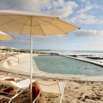 TRS Yucatan pool and beachside