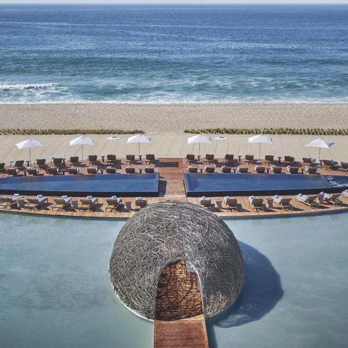 Nidito beach and poolside bar at Viceroy Los Cabos