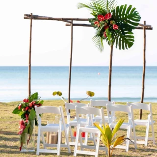 Ceremony on the garden at Viva Wyndham V Samaná