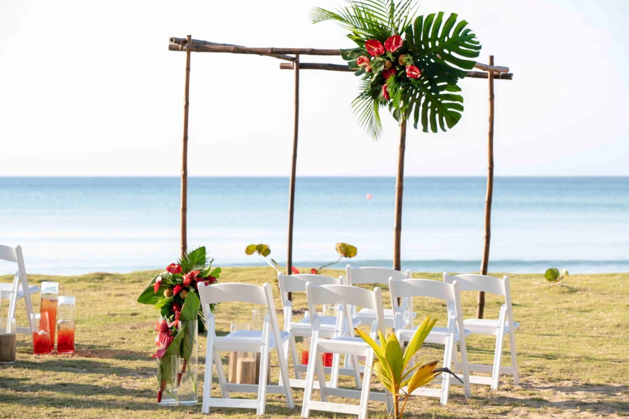 Ceremony on the garden at Viva Wyndham V Samaná