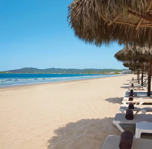 Wyndham Alltra Riviera Nayarit beach