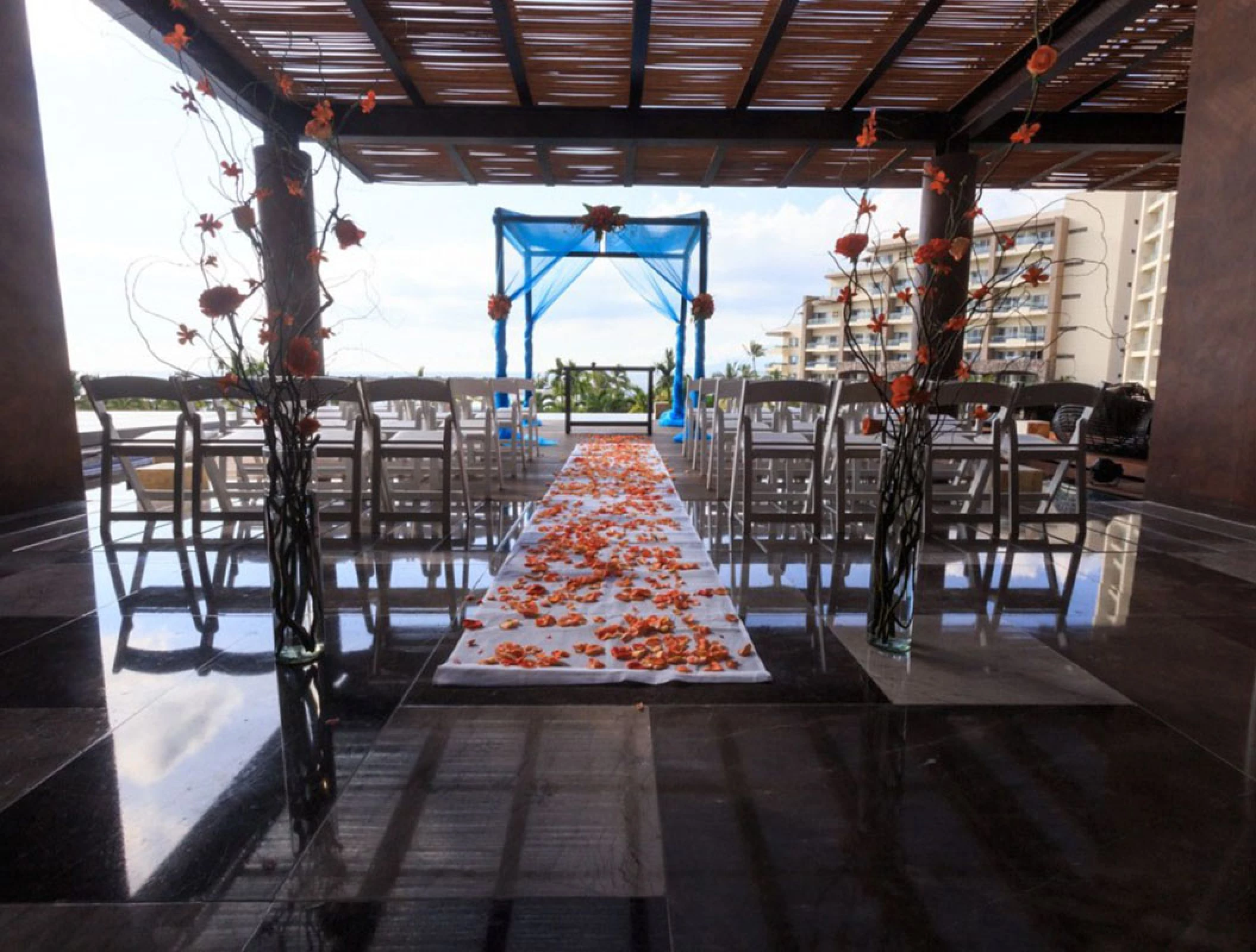 Ceremony decor on the Terrace venue at Wyndham Alltra Riviera Nayarit.