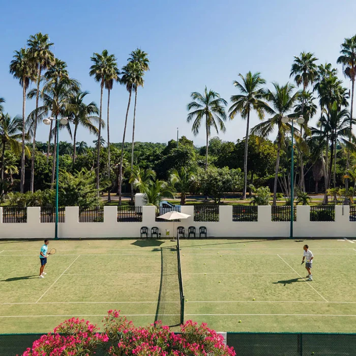 Tennis court at Wyndham Alltra Riviera Nayarit