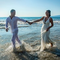 Wedding couple on the beach at Wyndham Alltra Riviera Nayarit.