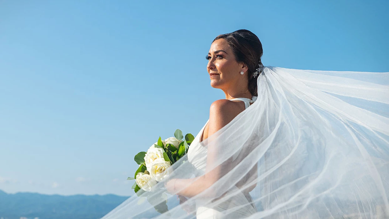 Bride at Wyndham Alltra Riviera Nayarit.