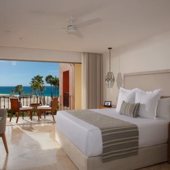 Deluxe suite at Zoetry Casa del Mar Los Cabos