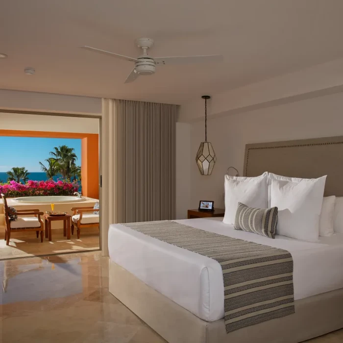 Deluxe suite with jacuzzi at Zoetry Casa del Mar Los Cabos