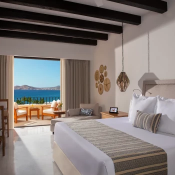 Junior suite at Zoetry Casa del Mar Los Cabos
