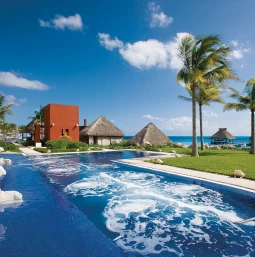 Swim up suites at Zoetry Paraiso de la Bonita Riviera Maya