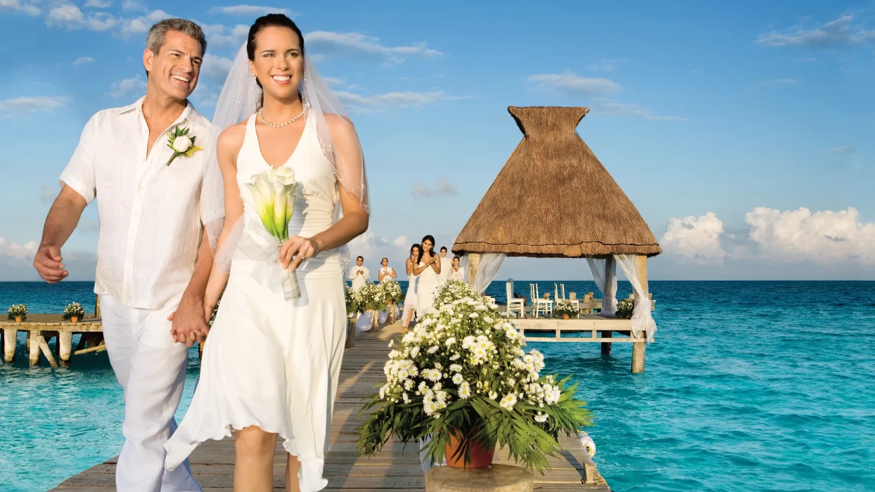 Couple in gazebo at Zoetry Paraiso de la Bonita Riviera Maya